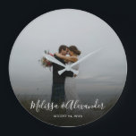 Grande Horloge Ronde Create your own personal photo wedding<br><div class="desc">Créez votre propre horloge murale photo mariage. Ajoutez votre plus belle photo de mariage,  vos noms et votre date de mariage. Un cadeau mariage très personnel.</div>