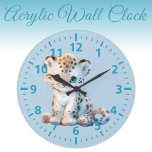 Grande Horloge Ronde Crème brune léopard mignonne pour enfants<br><div class="desc">Rencontrez l'ajout le plus gentil à la chambre de votre enfant! Cette adorable horloge pour enfants présente un doux léopard et un charmant mélange de teintes bleu foncé et bleu clair. Parfait pour ajouter une touche de fantaisie et de délice, cette horloge enseigne non seulement l'heure, mais égaye également tout...</div>