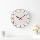 Grande Horloge Ronde crème légère et damas rose chiffres romains (Maison)