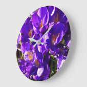 GRANDE HORLOGE RONDE CROCUS DE PRINTEMPS (Angle)