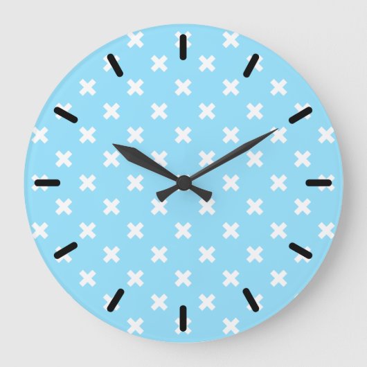 Grande Horloge Ronde Croix blanche sur le bleu bébé (Recto)