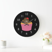 Grande Horloge Ronde Cupcake Rose Cute Sur Noir (Maison)