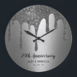 Grande Horloge Ronde Custom Text<br><div class="desc">Texte personnel Silver Drips 25th Wedding Anniversary Wall Clock</div>