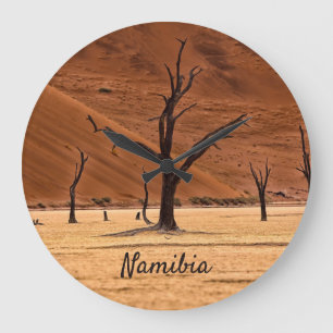 Grande Horloge Ronde Dead Vlei Namibie photo de paysage avec texte