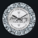 Grande Horloge Ronde Diamants blancs Anniversaire du Mariage d'argent<br><div class="desc">Image de diamants blancs arrière - plan avec un cercle métallique d'argent,  modèle du 25e anniversaire de mariage.</div>