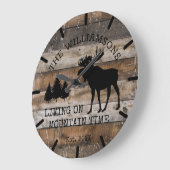Grande Horloge Ronde Distressed Rustic Wood Living on Mountain Time (Angle)