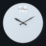 Grande Horloge Ronde Écriture manuscrite Monogramme moderne Nom de la c<br><div class="desc">Un monogramme simple et moderne associé à une police calligraphique manuscrite.</div>