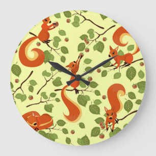 Grande Horloge Ronde Écureuil rouge dans des branches noisettes.