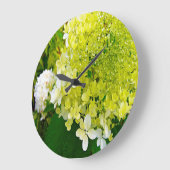 Grande Horloge Ronde Elegant Chartreuse Green Limelight Hydrangea (Angle)