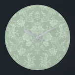 Grande Horloge Ronde Élégant Romantique Chic Floral Damask-Sage Vert<br><div class="desc">Elégant design damassé floral d'inspiration vintage avec des fleurs chic vert sauge clair-sur-foncé,  des rouleaux feuillus et des écharpes de rubans délicats en dentelle. Ce motif est transparent et peut être mis à niveau vers le haut ou vers le bas.</div>
