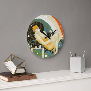 Grande Horloge Ronde Femme vintage Art Déco allongée sur un canapé, Cho