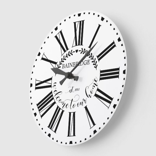 Grande Horloge Ronde Ferme Style Laurel Monogramme Nom Custom La (Angle)