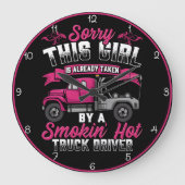 Grande Horloge Ronde Fille Prise Par Hot Trucker (Recto)