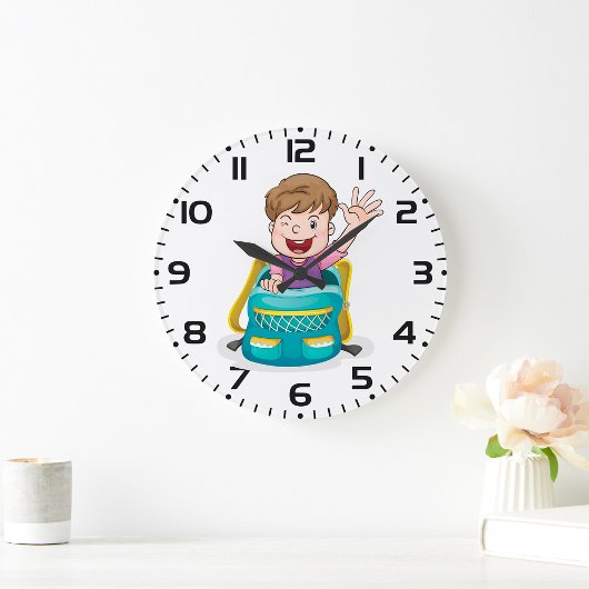 Grande Horloge Ronde Garçon dans sac à dos Waving Fun School Kid