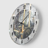Grande Horloge Ronde Grand Lathe dans la boutique de machines (Angle)
