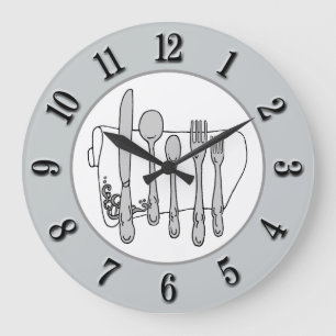 Grande Horloge Ronde Gray Silverware White Napkin Black