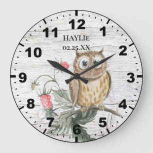 Grande Horloge Ronde Hibou rustique sur une plante de fraises bois de g