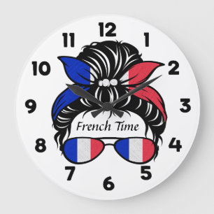 Grande Horloge Ronde J'Adore France, Heure Française, Messy Bun