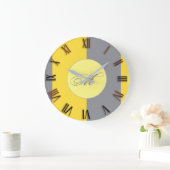 Grande Horloge Ronde Jaune clair et gris doux Personnaliser (Maison)