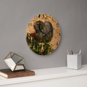 Grande Horloge Ronde Joli Cochon De Guinée De Couleur Brown,