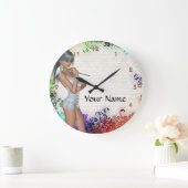 Grande Horloge Ronde Jolie fille avec lys (Maison)