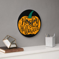Joyeux Halloween lettrage sur citrouille sculptée