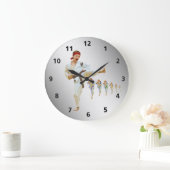 Grande Horloge Ronde Karate Kicking Ceinture Brown personnalisable (Maison)