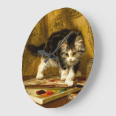 Grande Horloge Ronde Kitten avec peinture et brosses (Angle)