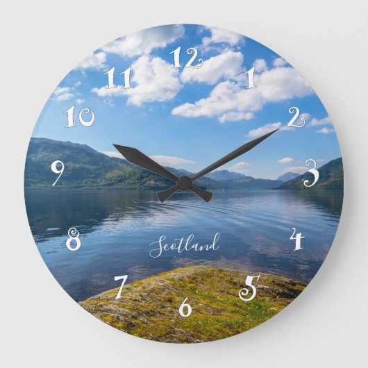 Grande Horloge Ronde Loch Lomond en Écosse, beautiful wall clock (Recto)