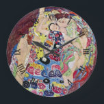 Grande Horloge Ronde Maiden (Vierge), Gustav Klimt, Art Nouveau Vintage<br><div class="desc">The Maiden (alias La Vierge) (1913) de Gustav Klimt est une peinture vintage de l'époque victorienne de beaux-arts symbolisant le portrait de portrait. Plusieurs femmes bâillonnent, s'étirent et dorment dans un lit recouvert de couvertures motifs en mosaïque colorée. À propos de l'artiste : Gustav Klimt (1862-1918) était un peintre symboliste...</div>