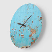 Grande Horloge Ronde Métal bleu rouillé : Mur texturé. (Angle)
