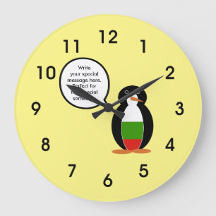 Grande Horloge Ronde Mme Pingouin parlant bulgare personnalisé
