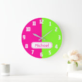 Grande Horloge Ronde Monogram vert moderne de Bright Neon Pink (Maison)
