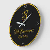 Grande Horloge Ronde Monogramme de famille Fancy Script Gold et Black E (Angle)
