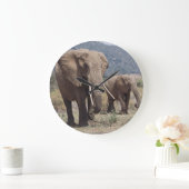 Grande Horloge Ronde Mother éléphant walking with elephant calf (Maison)
