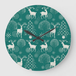 Grande Horloge Ronde Noël rouge festif, forêt d'hiver.