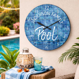 Grande Horloge Ronde Nom de famille de piscine en carrelage bleu frais 