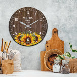 Grande Horloge Ronde Nom de famille du tournesol et du bois rustiques<br><div class="desc">Design amusant et personnalisé. Fait le cadeau parfait pour un ménage,  mariage,  ou toute occasion!</div>