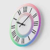 Grande Horloge Ronde Numéros romains amusants, minutes marqueurs, Rainb (Angle)