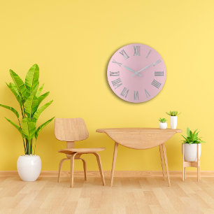 Grande Horloge Ronde Numéros romains métalliques gris argent rose