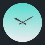 Grande Horloge Ronde Ombre Turquoise<br><div class="desc">Arrière - plan simple,  blanche et turquoise. Vous pouvez changer la couleur arrière - plan pour changer les couleurs ombres.</div>