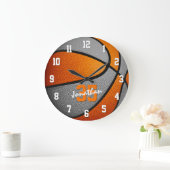 Grande Horloge Ronde orange boys girrball personalized (Maison)