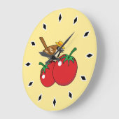 Grande Horloge Ronde Organic lover Sparrow Eating Red Tomato (Angle)