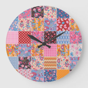 Grande Horloge Ronde Patchwork sans couture, motif en tissu mignon.