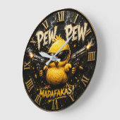 Grande Horloge Ronde Pew Pew Funny Badass Chick Humor (Angle)