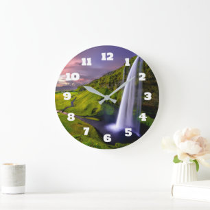 Grande Horloge Ronde Photo de cascade islandaise verte et naturelle