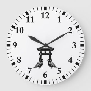 Grande Horloge Ronde Pigeons face aux Torii