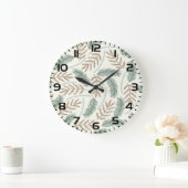 Grande Horloge Ronde Pine and Cedar Evergreen Branches Pattern (Maison)