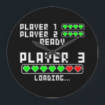 Grande Horloge Ronde Pregnancy Announcement Baby Player 3<br><div class="desc">Funny Gamer "Player 2 Ready Player 3 Loading" Maman 3nd baby pregnancy announcement present. Mothers Day Toxits,  for Women,  great to wear during baby shower,  gender reveal party or pregnancy announcement</div>