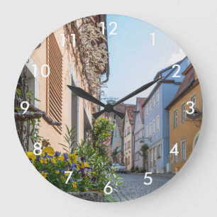 Grande Horloge Ronde Rue colorée à Rothenburg ob der Tauber